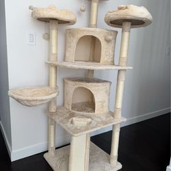 Absolutely Brand New Cat Tree Won’t Be Needing It. Comes As Pictured. Sizing In Pics. PRICE FIRM