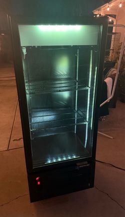 Commercial fridge. 5 feet tall. Commercial fridge