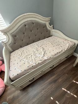 Full size Bedframe