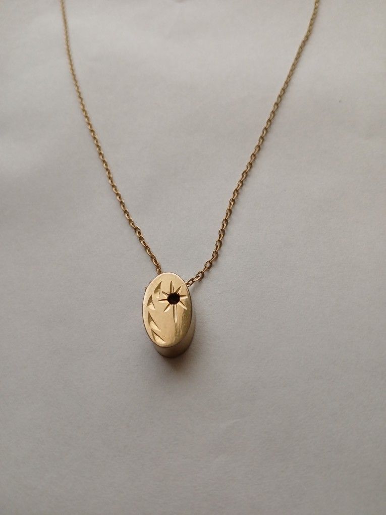 Women's Vintage 17" Gold Pendant Necklace