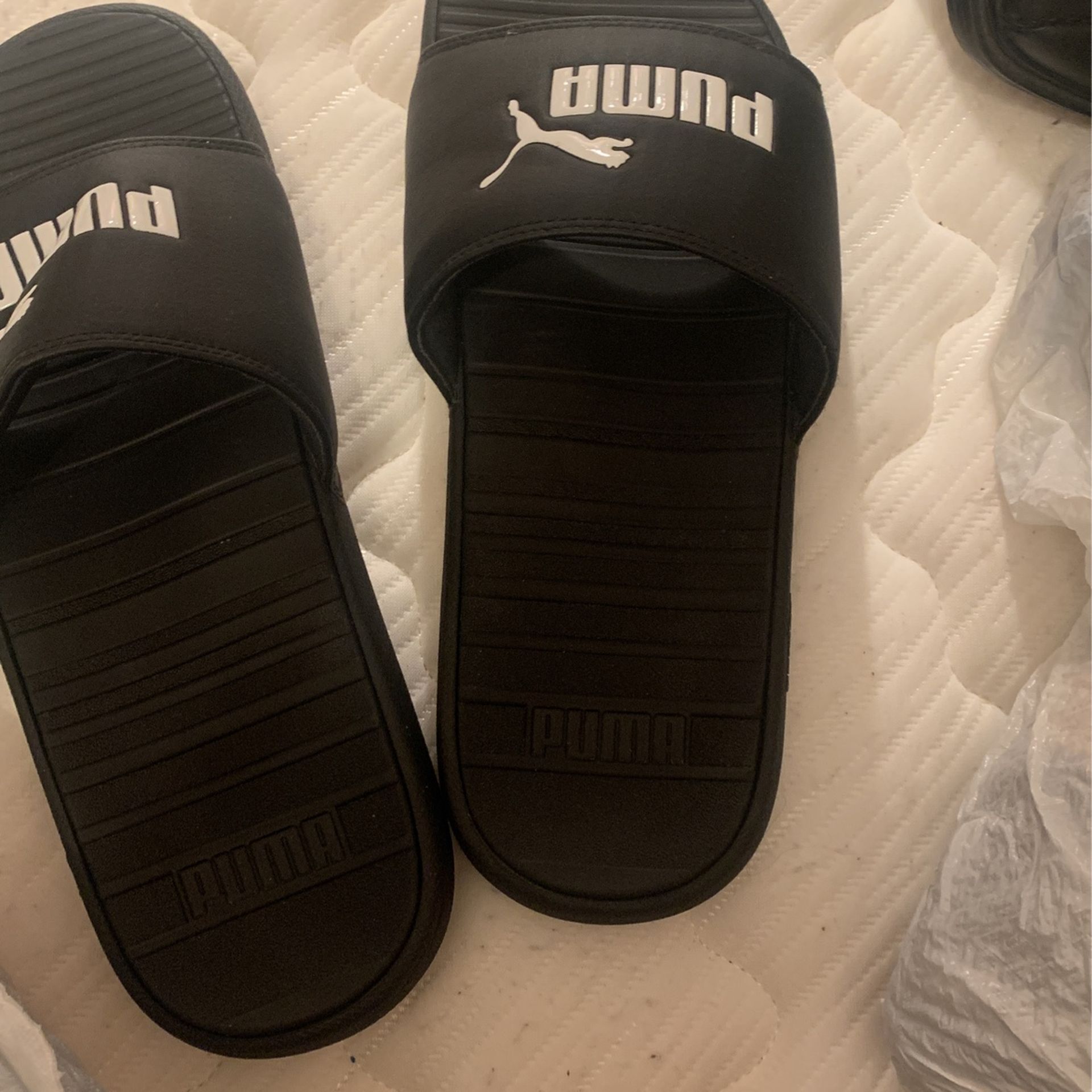 Men Puma Slides Size 10 Men's shoes