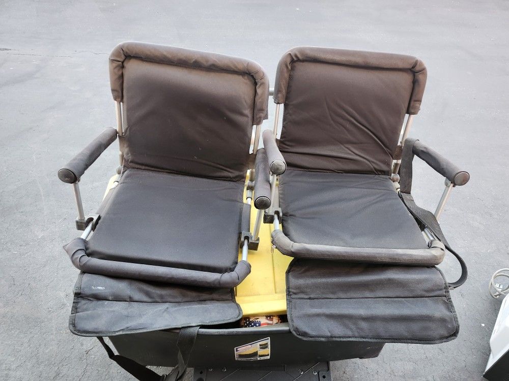 2 stadium chairs