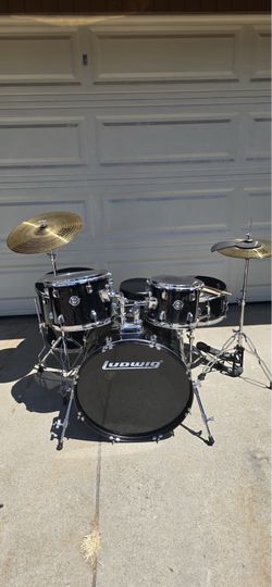 Ludwig drum set