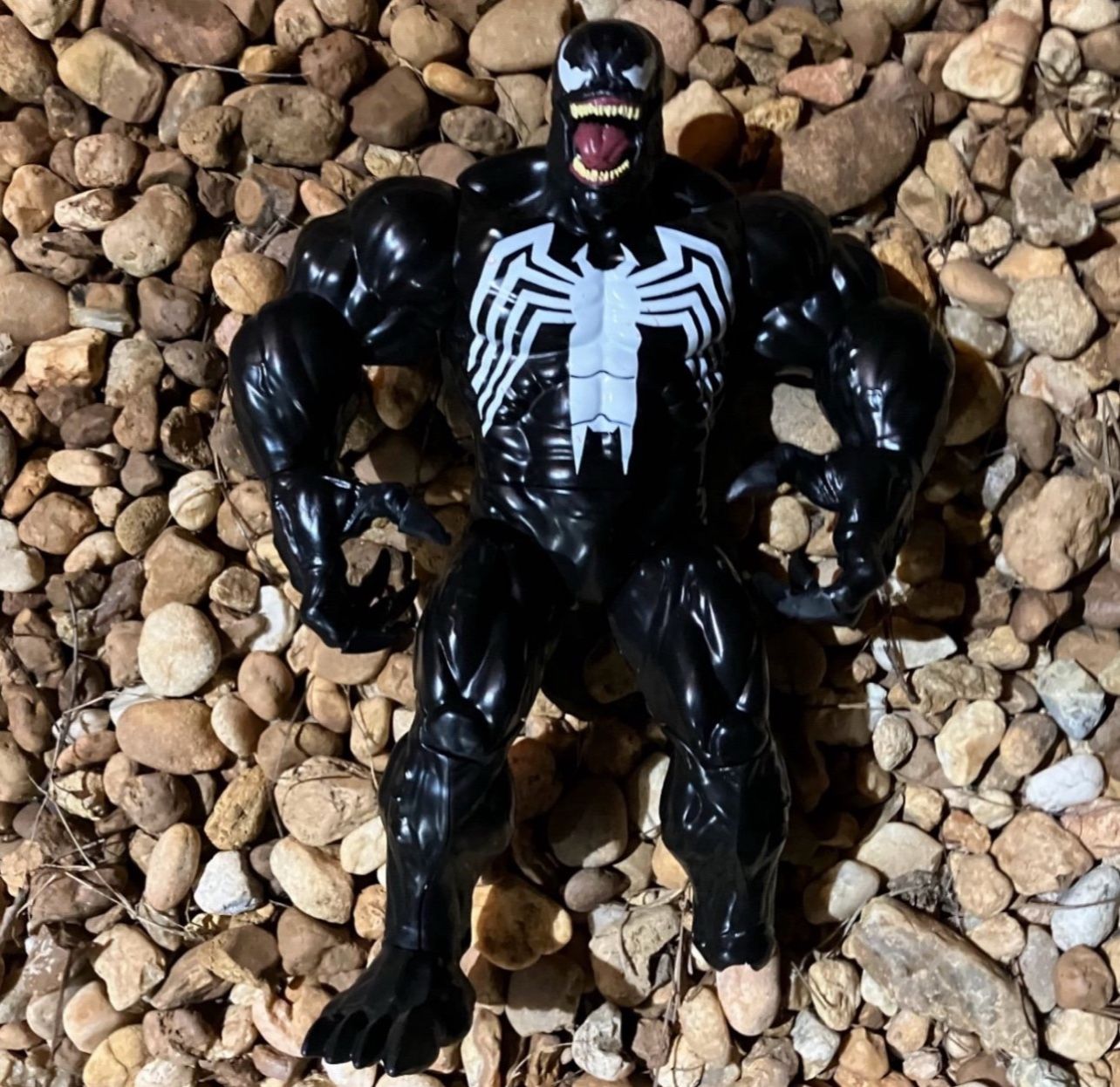Marvel Disney Exclusive Talking Venom 15" Action Figure from Spider-Man Incomple