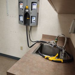 Diversey Quattro Select Chemical Dispenser