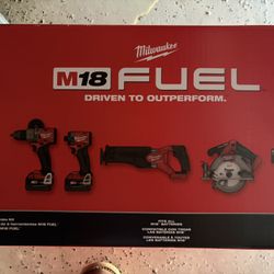 Milwaukee Fuel 5 Piece Tool Set
