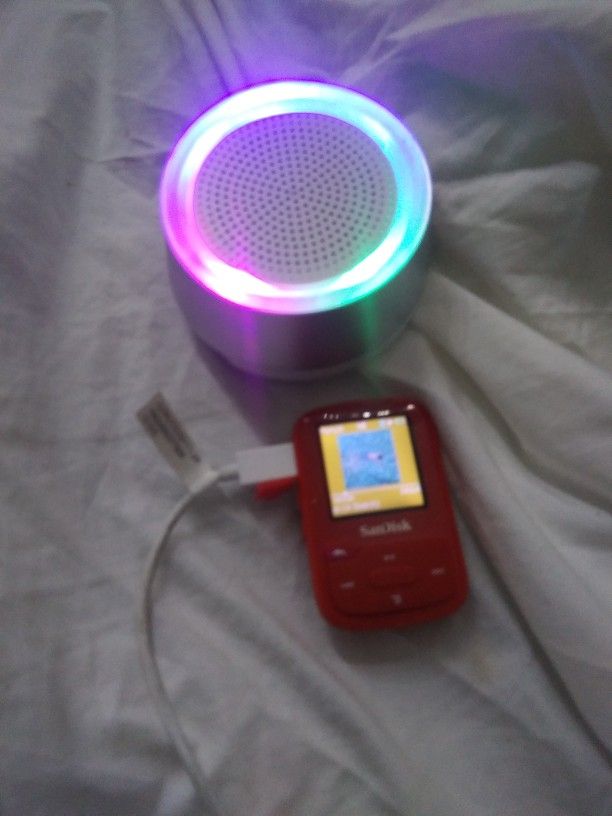SanDisk Player Bluetooth + Speakers Color 