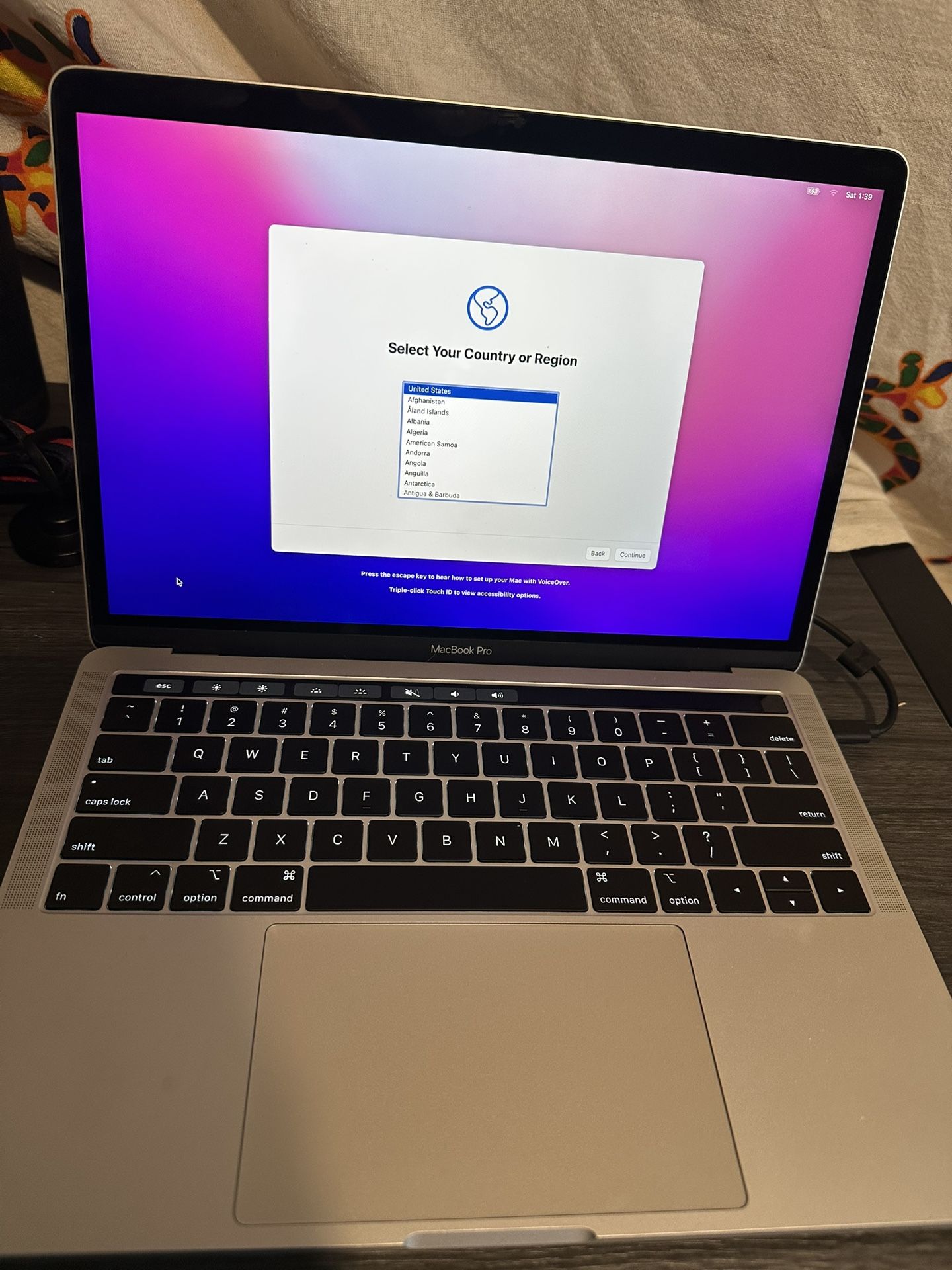 MacBook pro 13in Touchbar Ready To Use