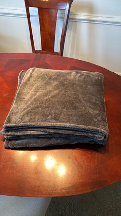 Gray Soft Fleece Throw Blanket