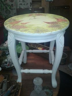 Nice hand painted table end table