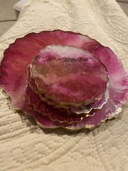 Handmade resin geode tray & 4 coasters - pink & gold set - unique gift idea!