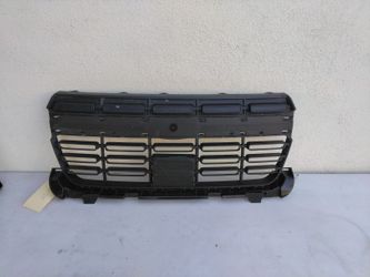 2022-2023-2024 Ford Maverick Front Grille OEM Used