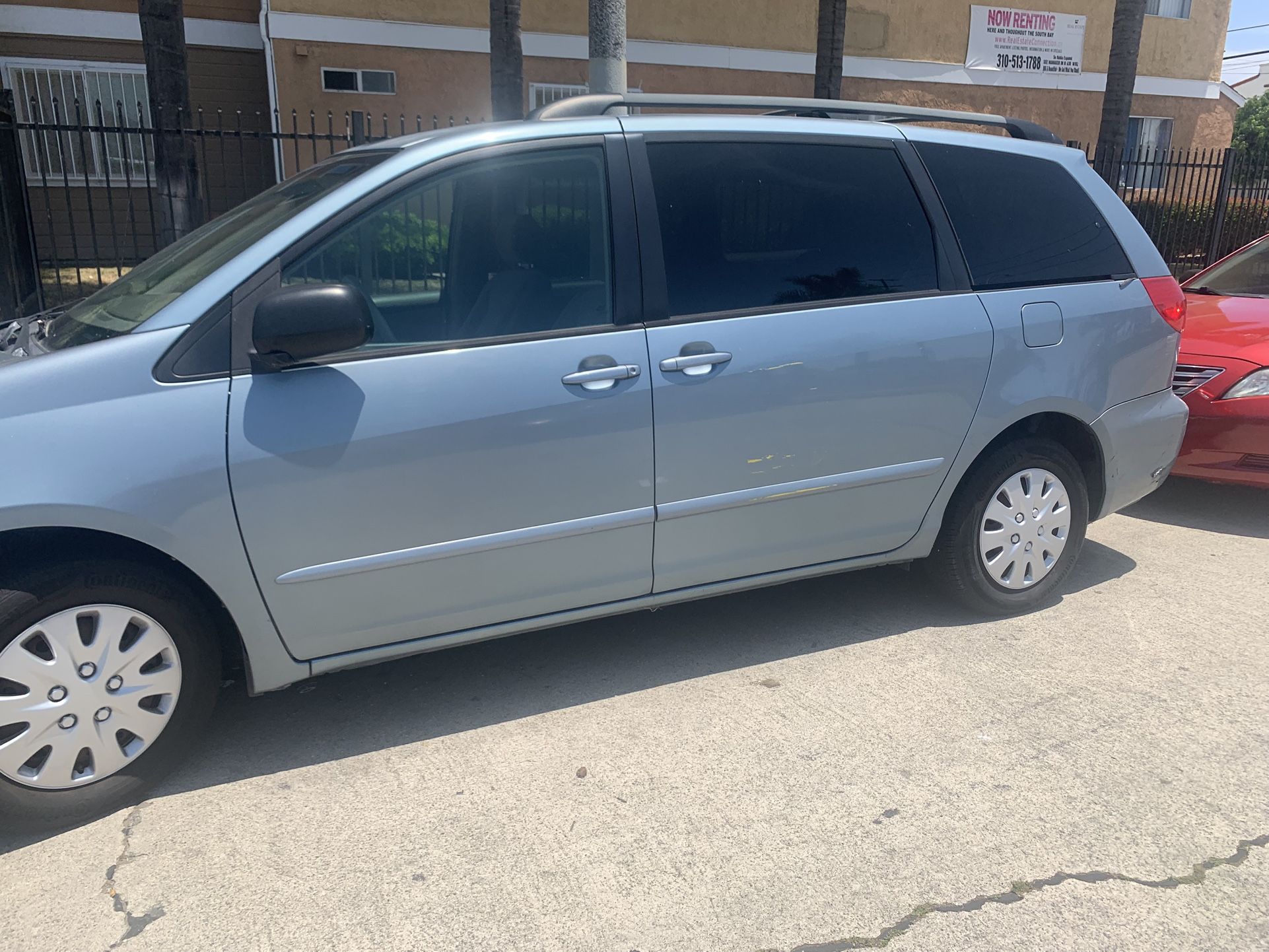 Minivan Toyota sienna