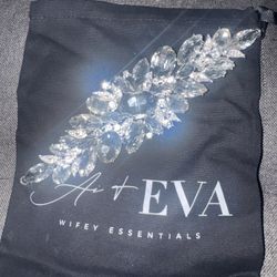 Avi + Eva Wifey Essential 