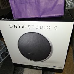 Onxy Studio 9 Bluetooth Speaker. Brand New.