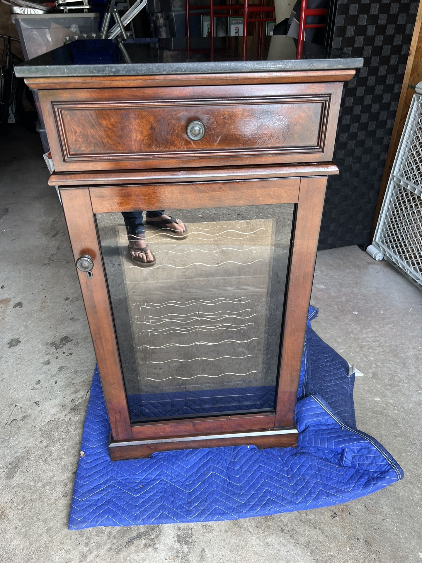 Electric Wine Cooler for Sale in Williston Park, NY OfferUp