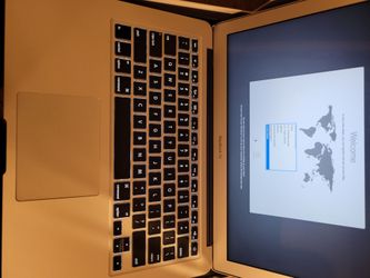 Apple macbook 13 inch