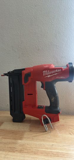 M18 FUEL 18-Volt Lithium-Ion Brushless Cordless Gen II 18-Gauge Brad Nailer (Tool-Only)