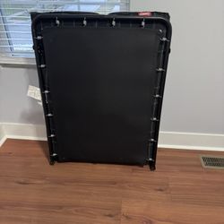 Cot With Sleeping Pad