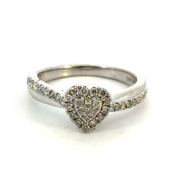 Woman’s Ladies 10k White Gold Diamond Heart Cluster Ring Size 7 GP3114603