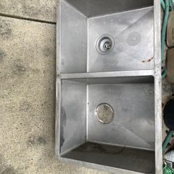 Double Kitchen Sink Under Counter 