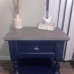 Farmhouse End Table