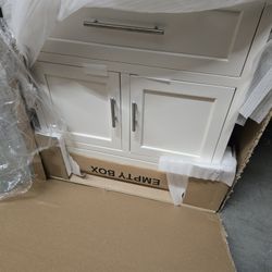 KOHLER
Quo 31in. Single Sink Freestanding White Bath Vanity with White Quartz Top Assembled9.