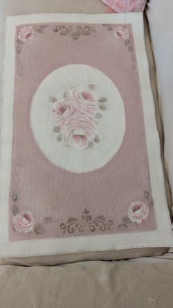 New Hand Painted Area Rug..32"x 20" Lightweight