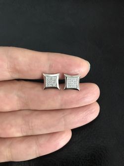 925 sterling silver earrings screw back.