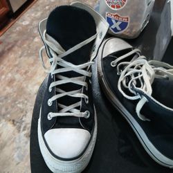 Converse Hightop Women's 7.5