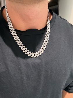 Diamond Miami Cuban chain 12mm 22 inches