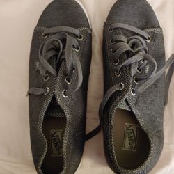 Woman's VANS Sneaker