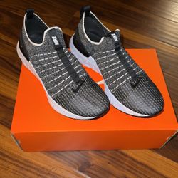 Brand New Nike React Running Shoes For Men Size 8.5
