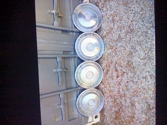 Cadillac hubcaps