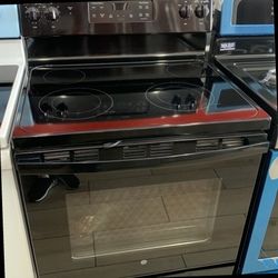 GE 30 in. 5.3 cu. ft. Range with Self-Cleaning Oven in Black