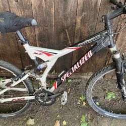 19 Inch Specialized Rockhopper Mountain Bike Full Suspension 