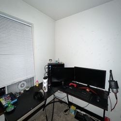 L Shaped Desk
