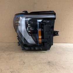 GMC Sierra  3500 Right 2500 Headlight 2024 2025