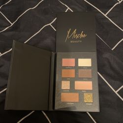 Mischo Beauty Eyeshadow Palette