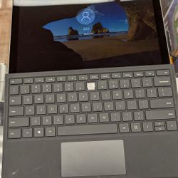 Microsoft Surface Pro 4- 4GB RAM, Intel Core i5 2.5 GHz,  64 bit OS