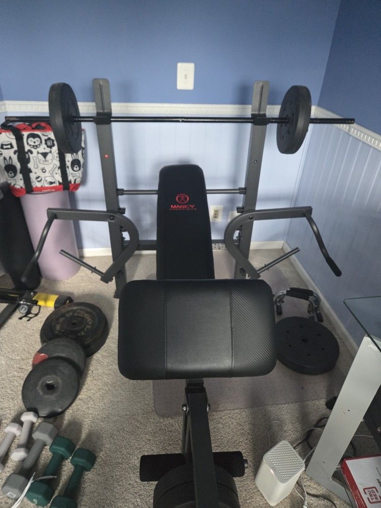 Weight Bench 