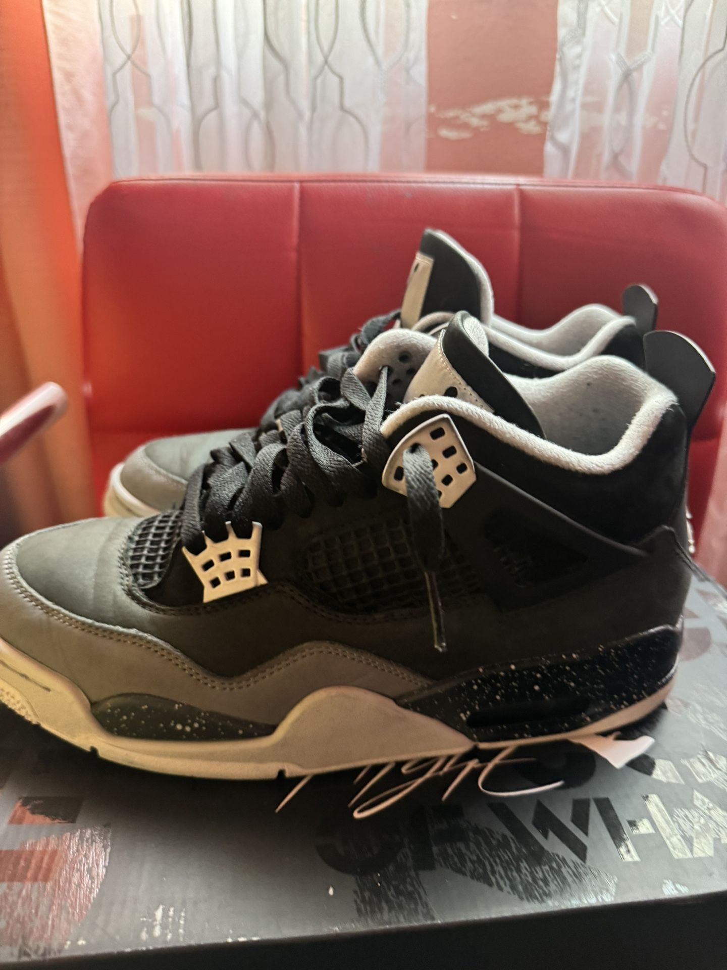 Jordan 4 Retro Fear