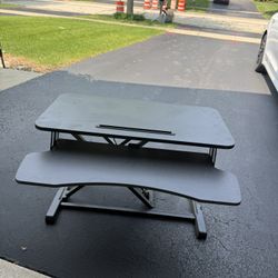 Convertible Standing Desk