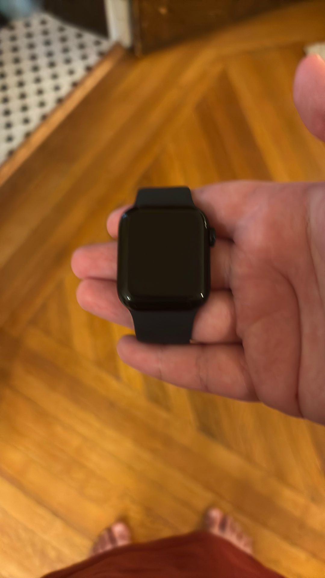 Apple Watch SE 2nd Generation With Cellular + GPS 40mm