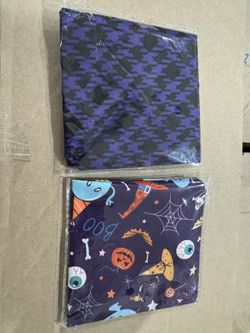 Dog Bandanas (M/L) 