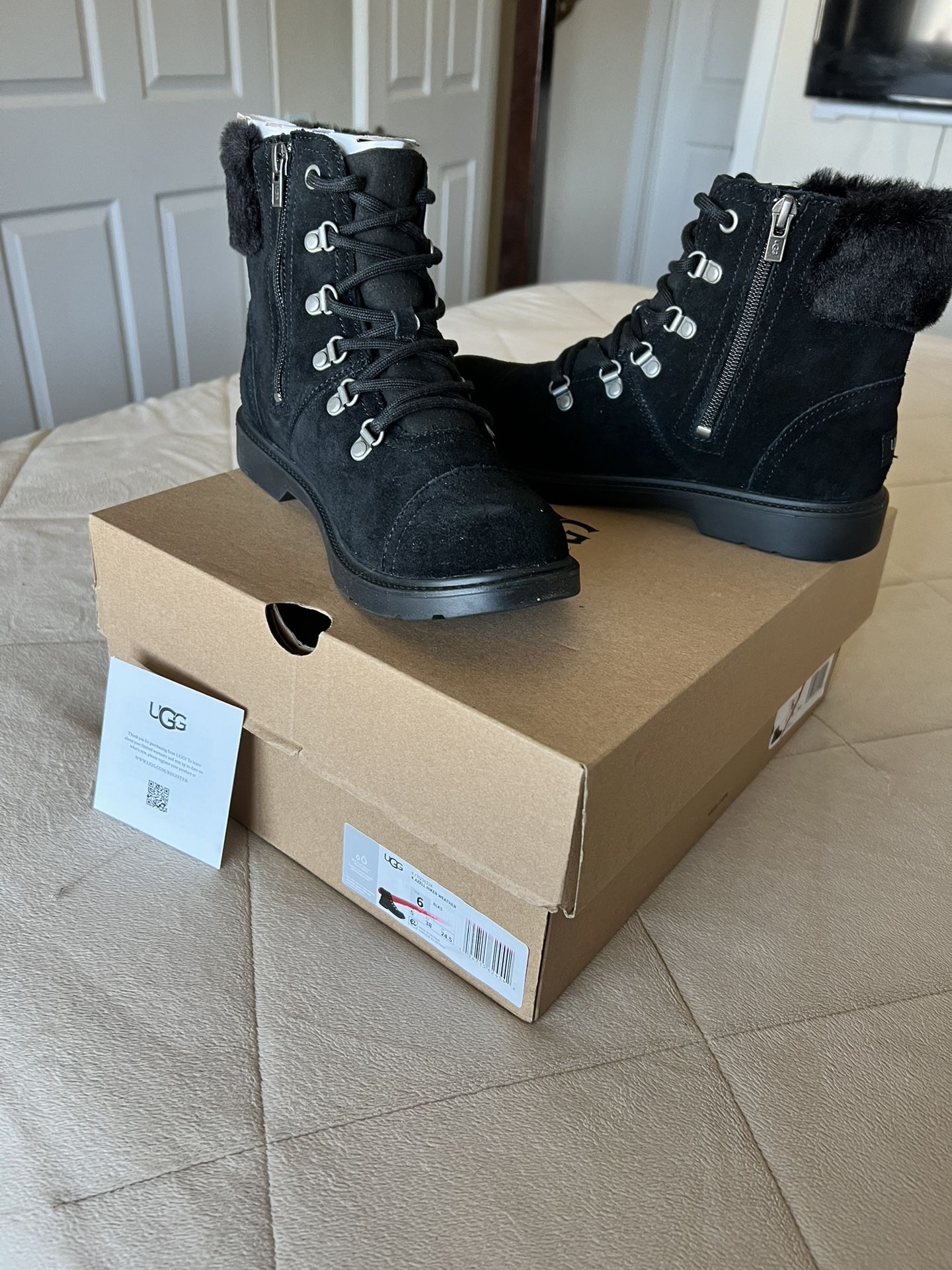 $65 UGG Boots Size 6