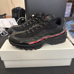 Nike Air Max 95 SP x UNDEFEATED