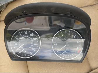 BMW 328i Instrument Cluster Speedometer