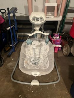 Baby swing