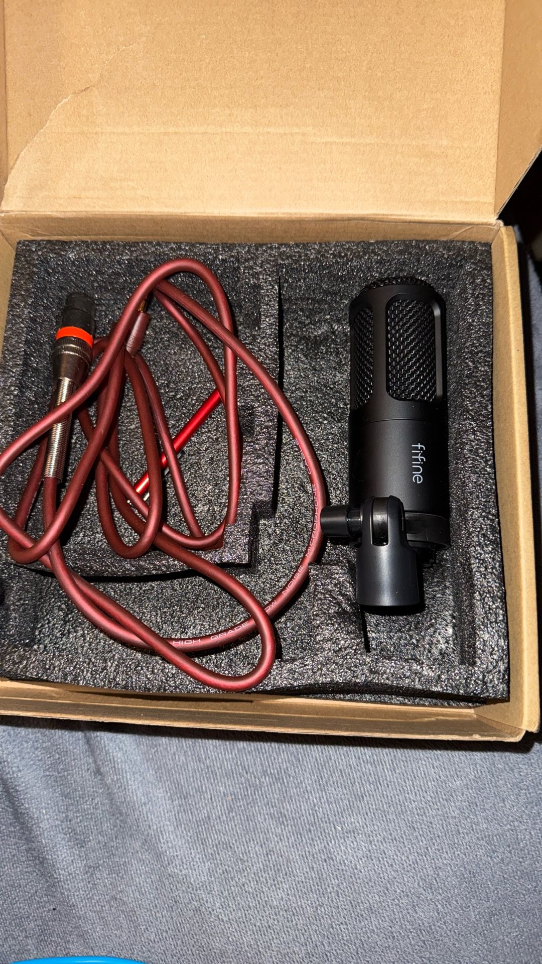 Brand New Fifine Xlr Microphone Comes With Chord